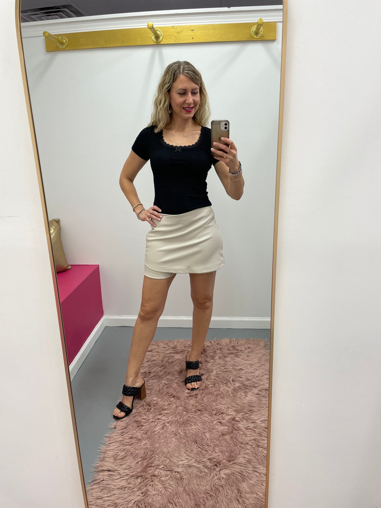 Vegan Leather Skorts Cream